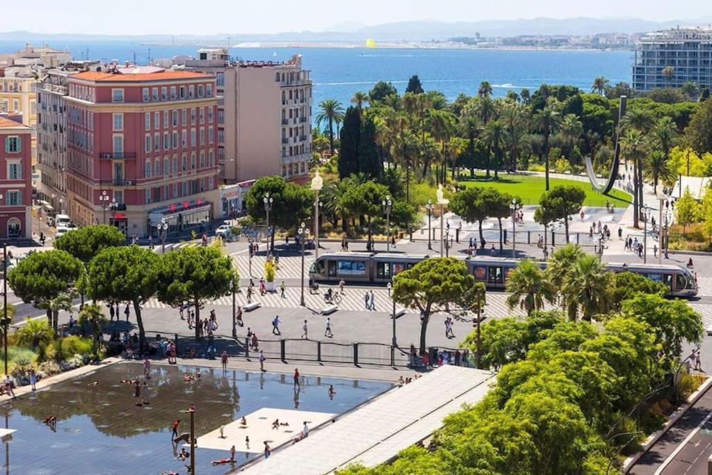 Studio A Louer Au Coeur Du Carre Dor A Nice, Rue Dalpozzo A 150 Metres Des Plages Eksteriør billede